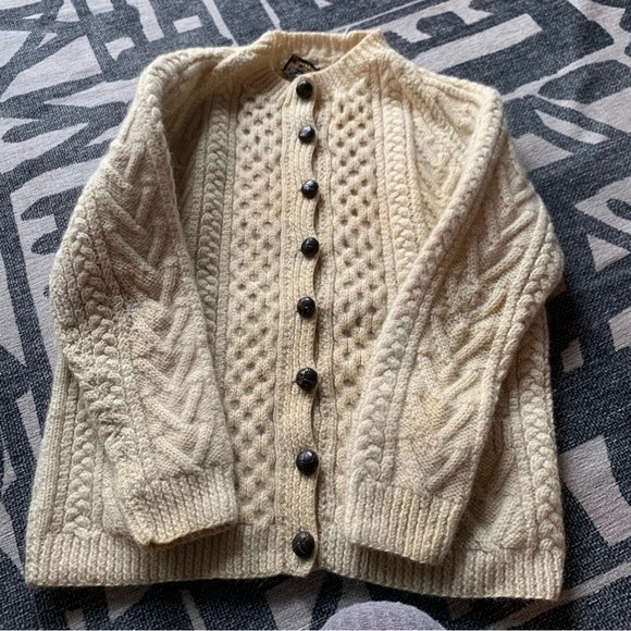 Vintage Sweaters - Fisherman’s jacket 100% wool Gaeltarra made in Ireland. Hand knit